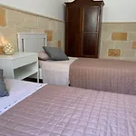 Riviera Degli Haethey 아파트